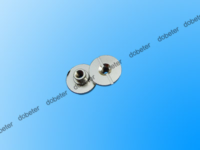 E1523-706-C00 LOCK HOLDER SCREW